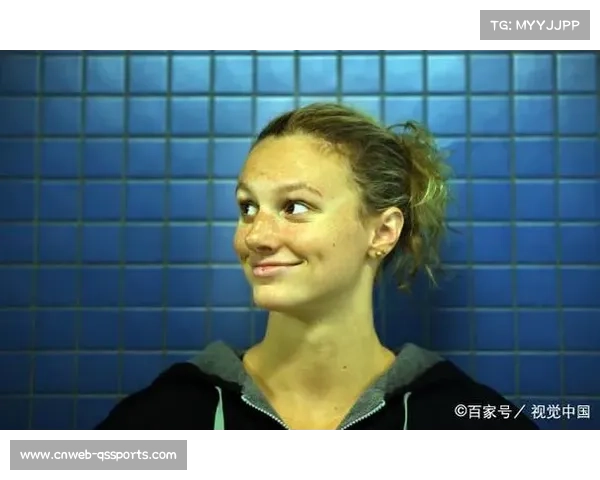女子200米蝶泳：加拿大天才少女麦金托什接近世界纪录