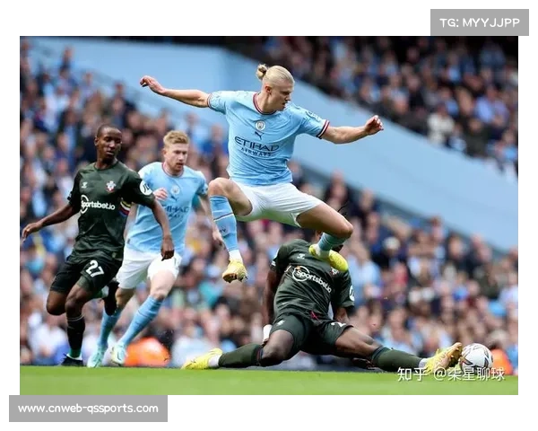 那不勒斯接触戈麦斯经纪人，英超竞争激烈